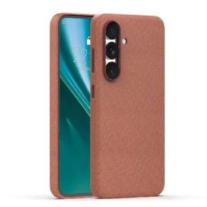 В Topcase знаем, че смартфонът е неизменна част от ежедневието ви и заслужава надеждна защита още от първия ден. Затова подбираме внимателно всеки продукт в нашия каталог, за да ви предложим качествени кейсове, протектори и аксесоари, които съчетават сигурност, стил и удобство. Също толкова важно за нас е и бързото обслужване. Стремим се всяка поръчка да бъде обработена и изпратена възможно най-бързо, за да може вашето устройство да получи необходимата защита без излишно чакане. Защото вярваме, че спокойствието започва с добре защитения телефон.