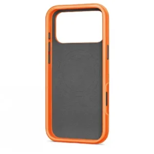 В Topcase знаем, че смартфонът е неизменна част от ежедневието ви и заслужава надеждна защита още от първия ден. Затова подбираме внимателно всеки продукт в нашия каталог, за да ви предложим качествени кейсове, протектори и аксесоари, които съчетават сигурност, стил и удобство.  Също толкова важно за нас е и бързото обслужване. Стремим се всяка поръчка да бъде обработена и изпратена възможно най-бързо, за да може вашето устройство да получи необходимата защита без излишно чакане. Защото вярваме, че спокойствието започва с добре защитения телефон.